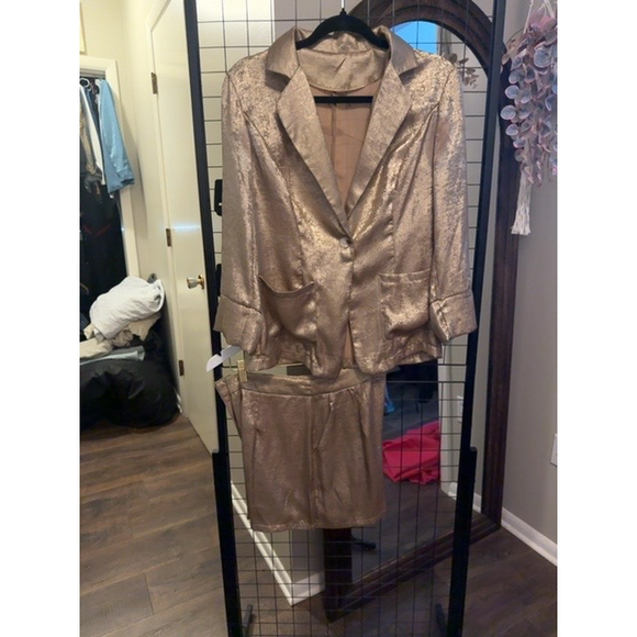 Gk Florid, User: martinezstacy71@gmail.com Dresses & Skirts - Gk Florid, User: martinezstacy71@gmail.com Blazer and Short Set thin Material pe